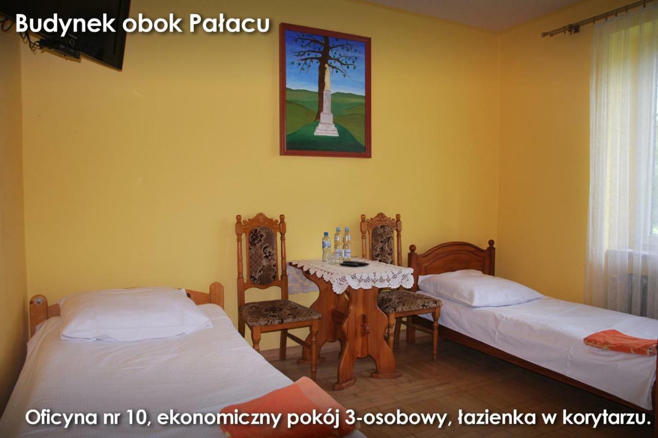 Palac W Czyzowie Szlacheckim Czyzow Szlachecki Room photo
